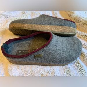 Haflinger gray clog size 43